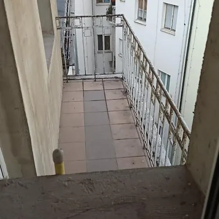 Bydlení V Centru Ov Blízko Stodolní, Bez Výtahu Apartamento *