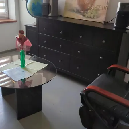 Bydleni V Centru Ov Blizko Stodolni, Bez Vytahu Appartement